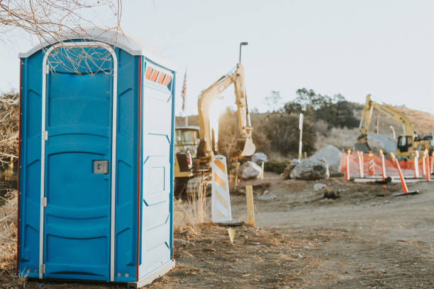 Professional porta potty rental in Lakeview, WA